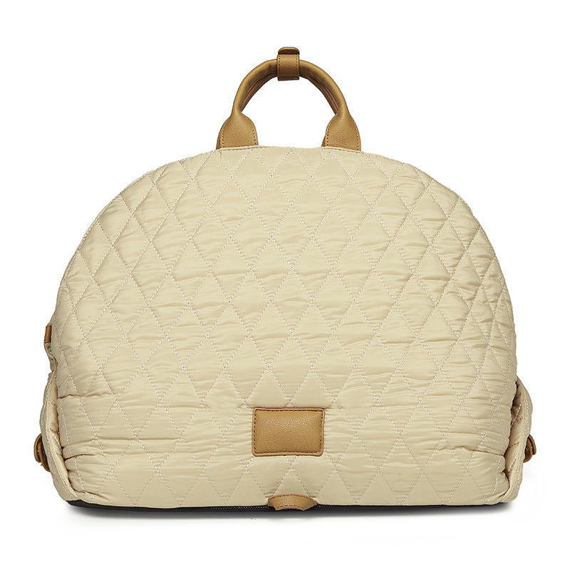 Chic Pet Handbag – Perfect for Outdoor Adventures with Your Furry Friend