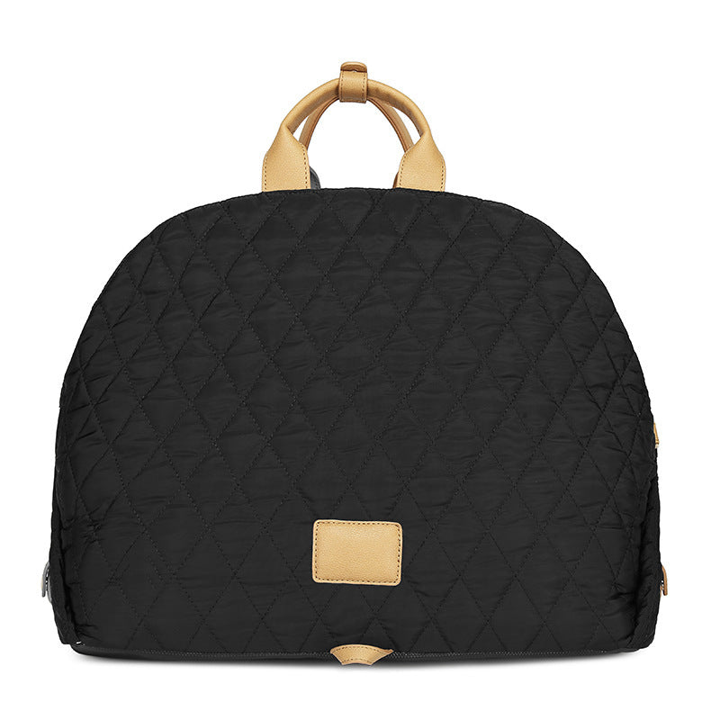 Chic Pet Handbag – Perfect for Outdoor Adventures with Your Furry Friend