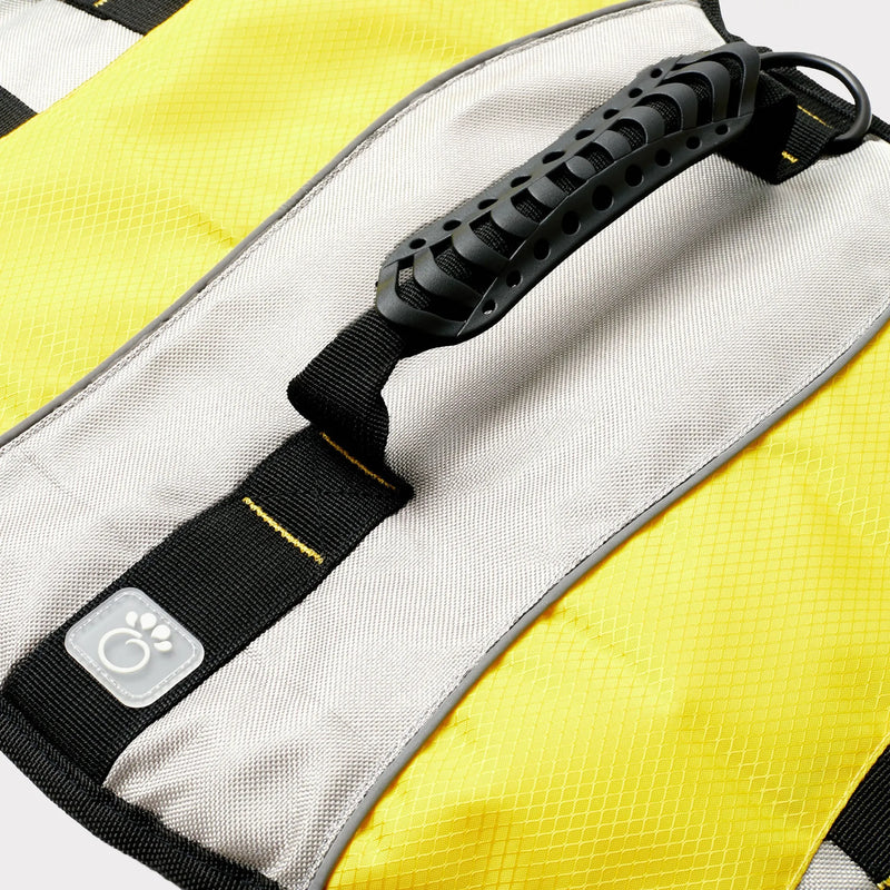 Pup Floatation Fun: Water-Ready Life Vest for Your Dog!