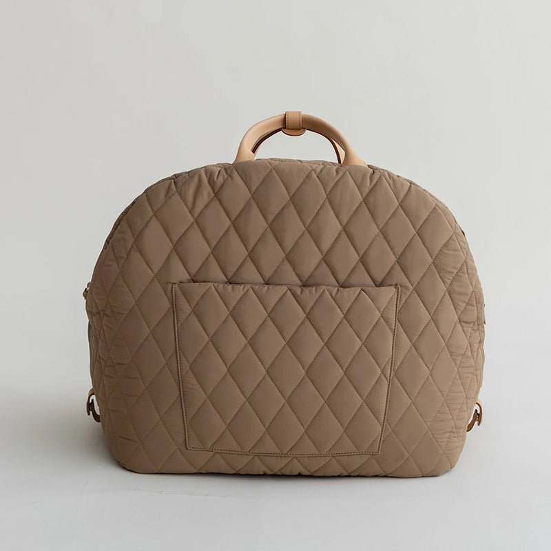 Chic Pet Handbag – Perfect for Outdoor Adventures with Your Furry Friend